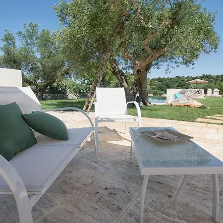Villa Trulli Piccoli By Raro Villas